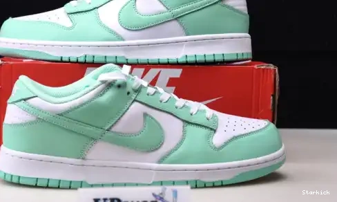 DD1503-105 Glow (W) Low Green Nike Dunk 0704